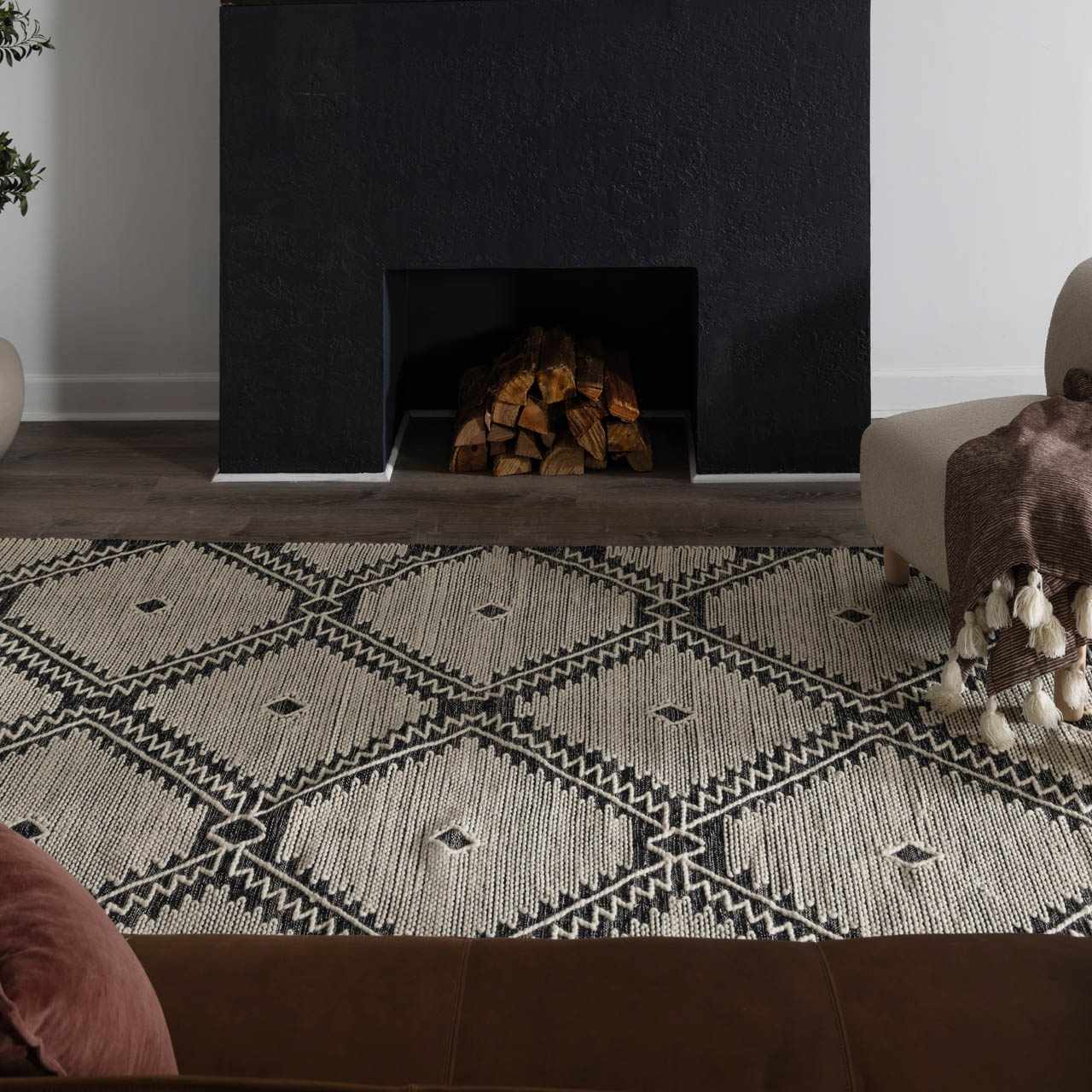 Brownhills Cream&Black Trellis Cotton Area Rug - Bibenanova