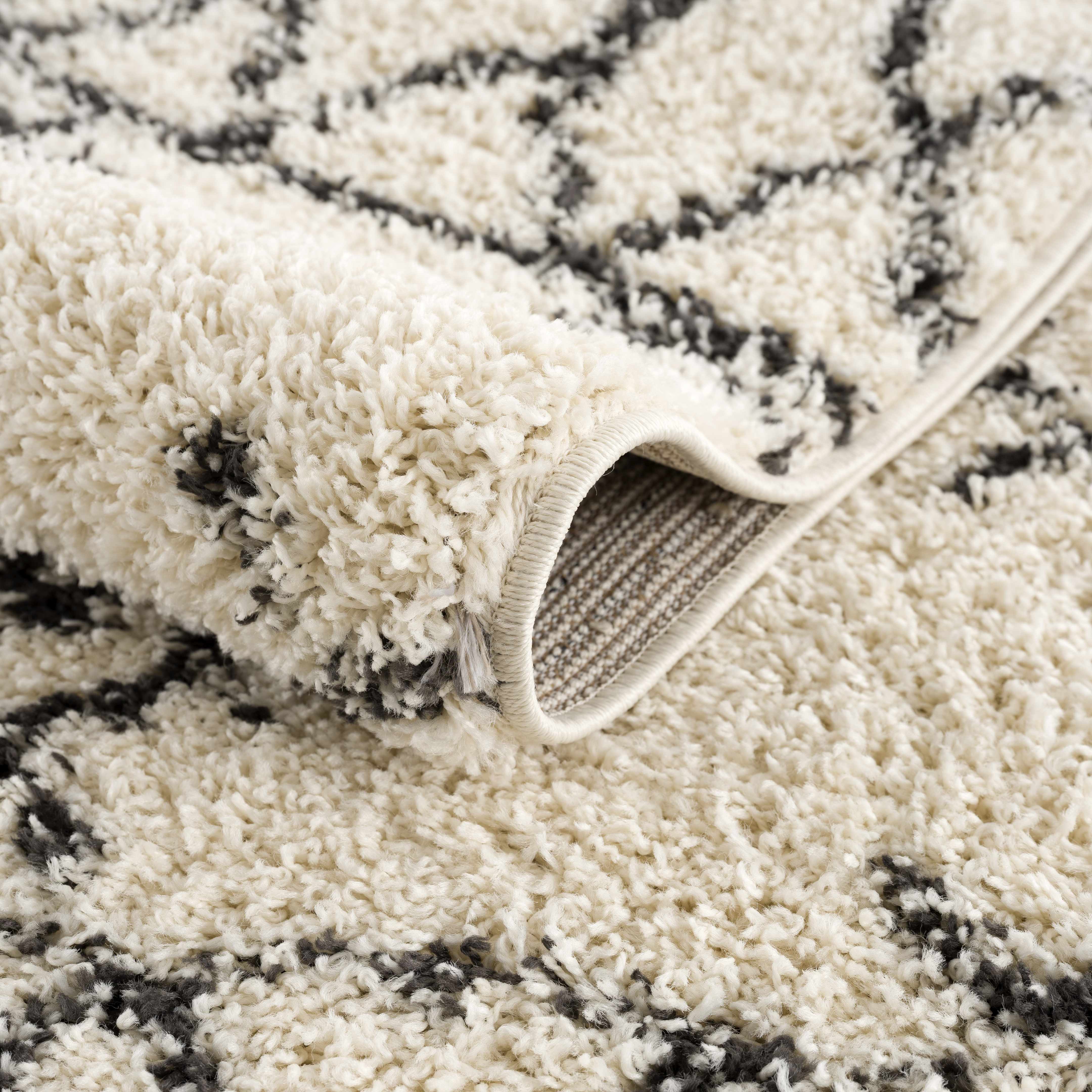 Emlenton Berber Shag with Tassels - Clearance