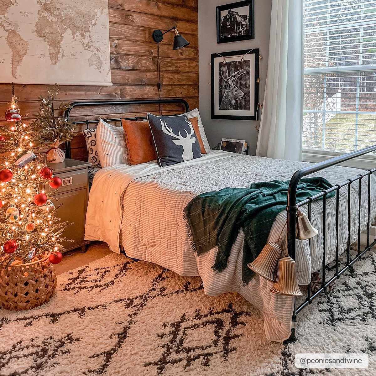 Emlenton Berber Shag with Tassels - Clearance - Bibenanova