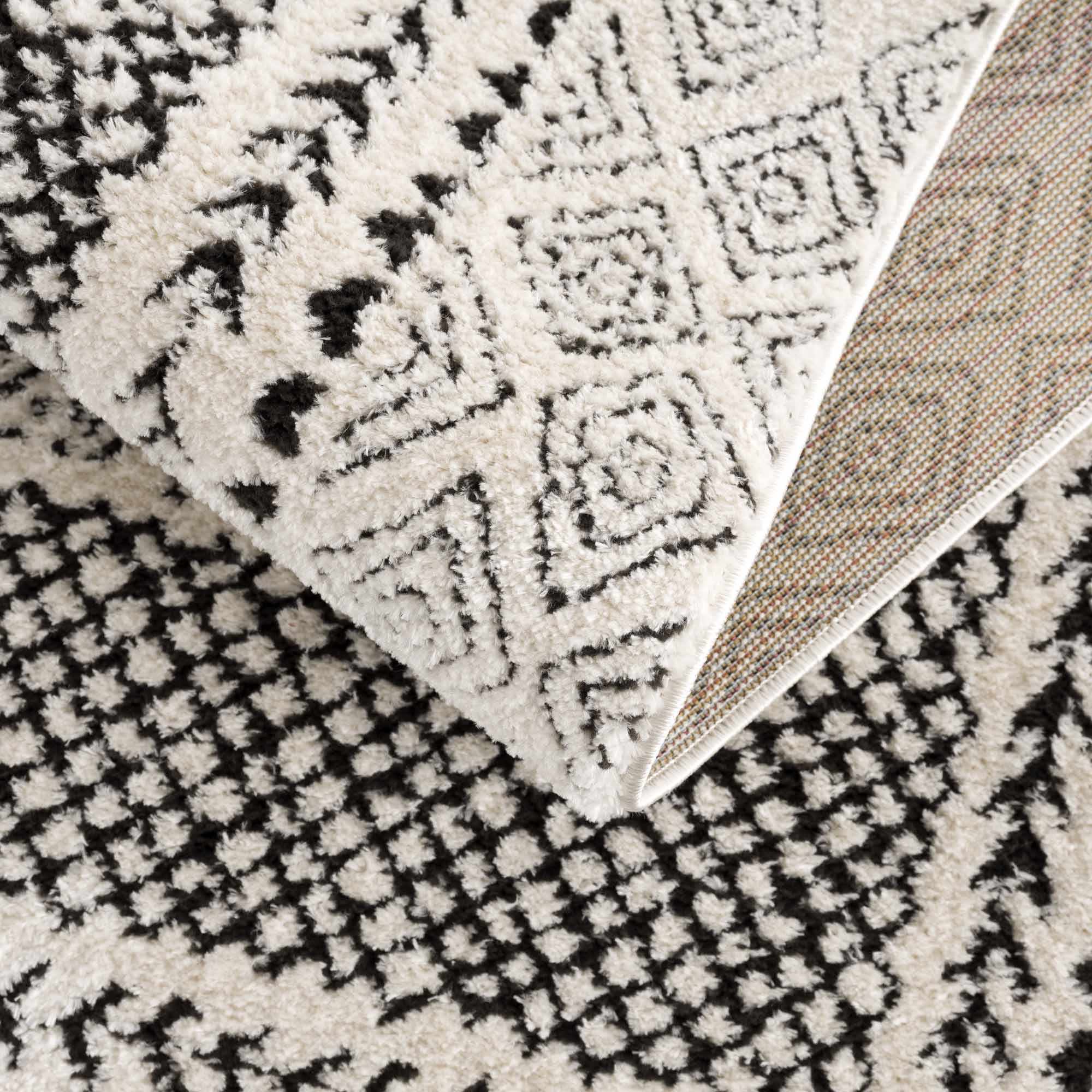 Julio Area Rug - Clearance - Bibenanova