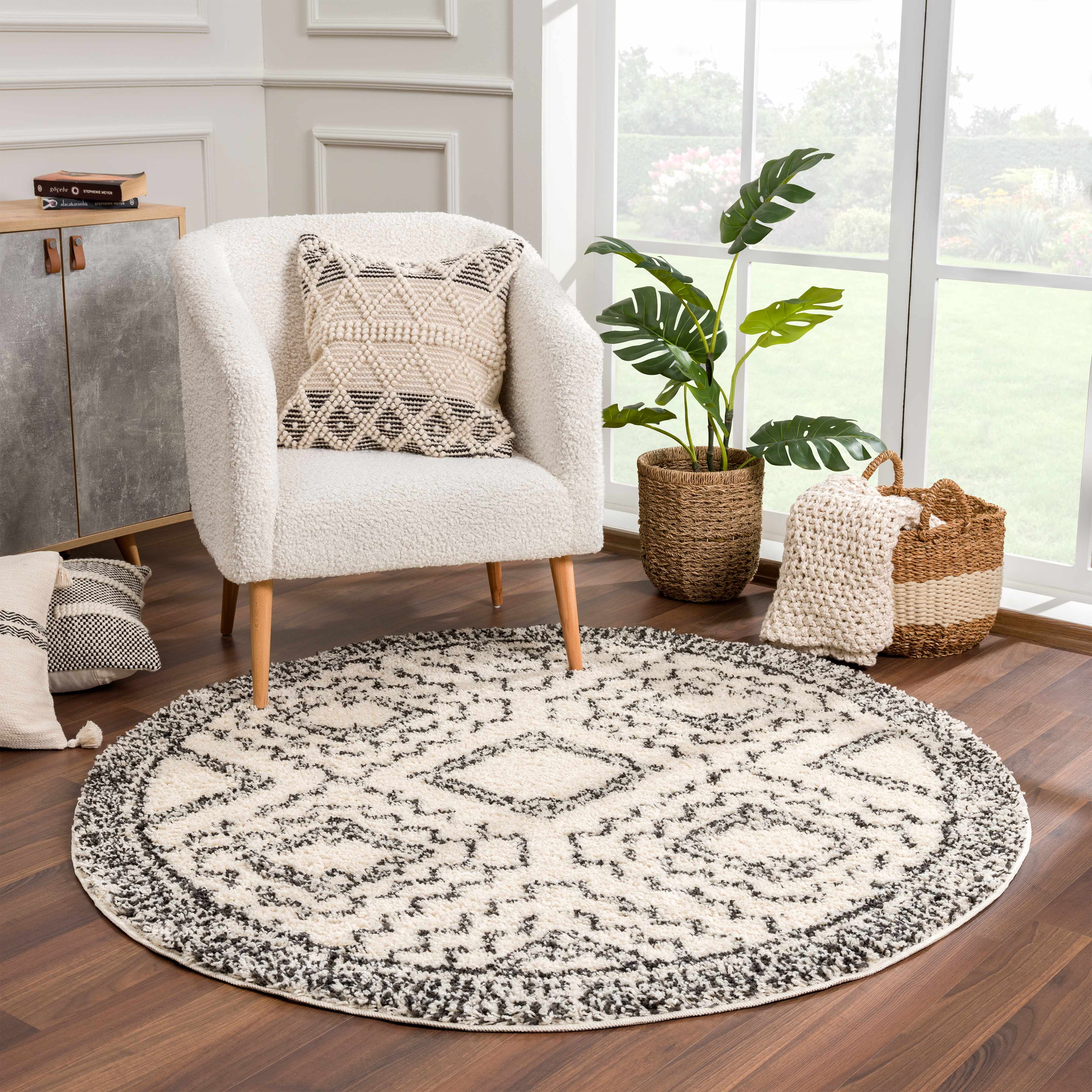 Buan Area Rug - Clearance - Bibenanova