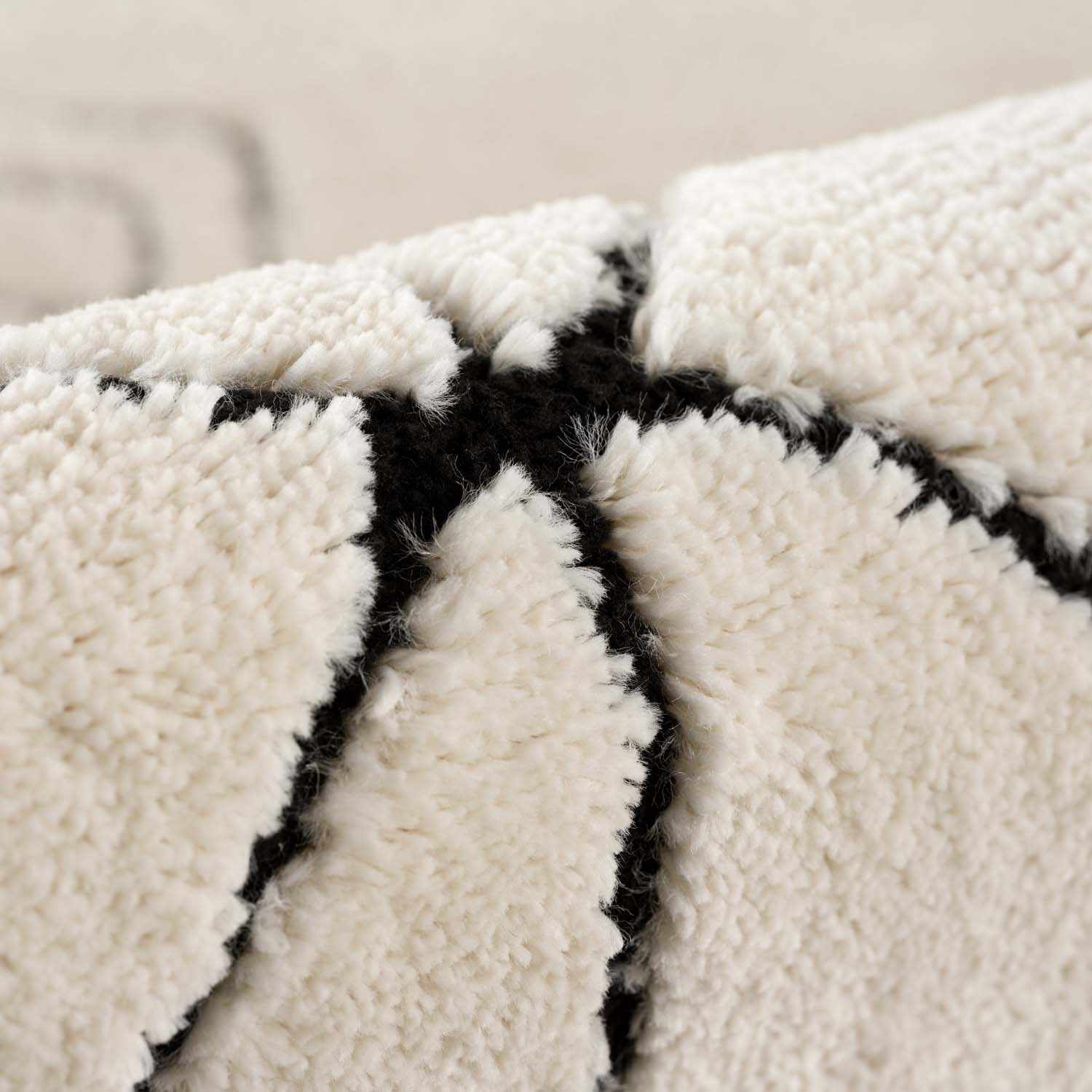 Thian Tribal Area Rug - Bibenanova usa