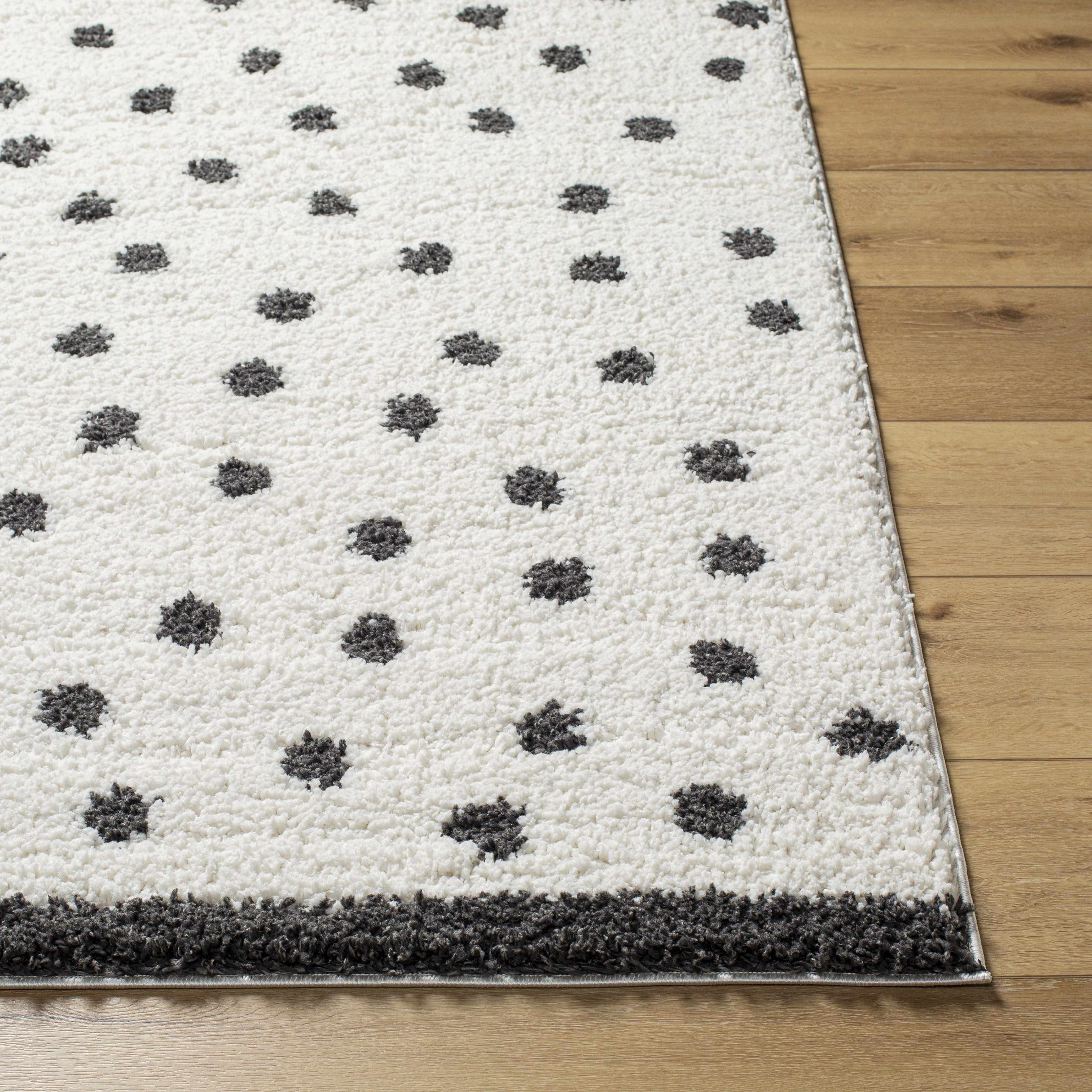 Chaia Dotted Black & White Plush Rug - Bibenanova