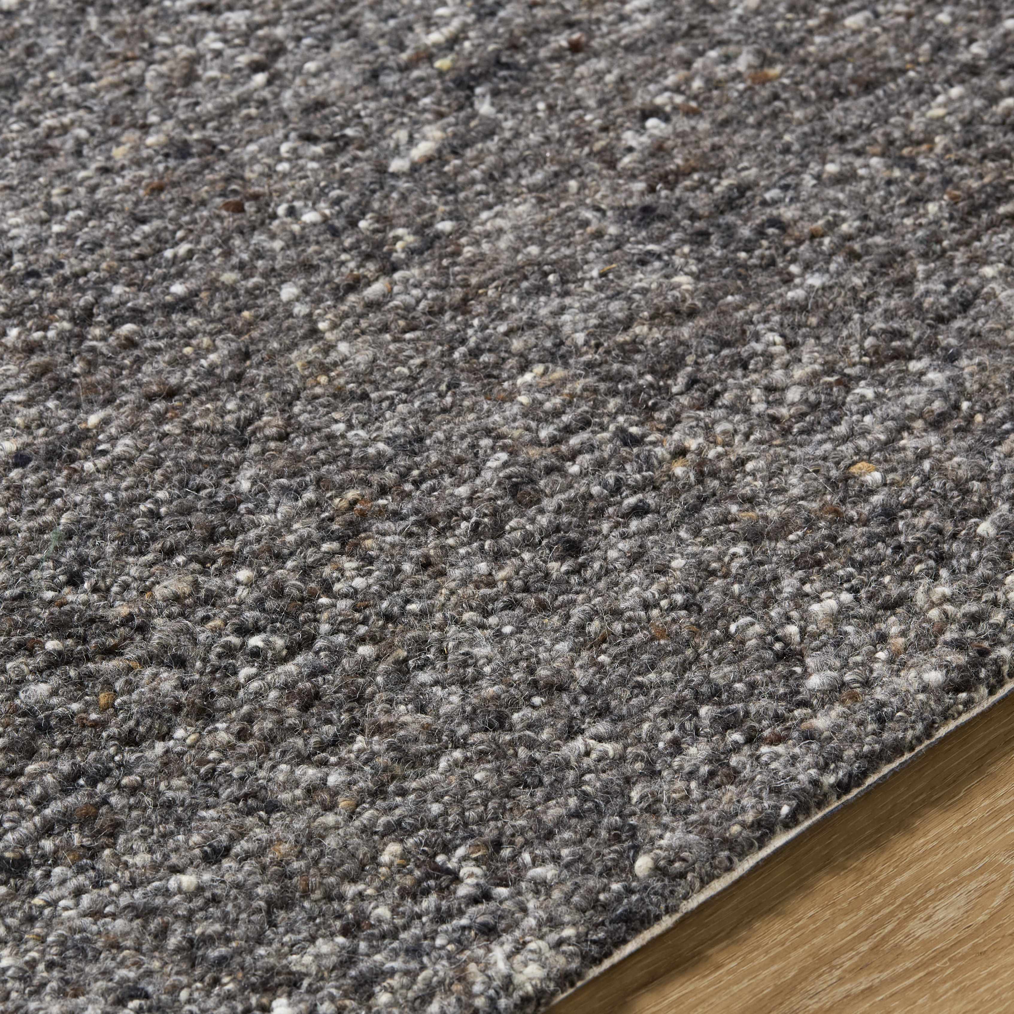 Sevan Black Wool Area Rug - Bibenanova