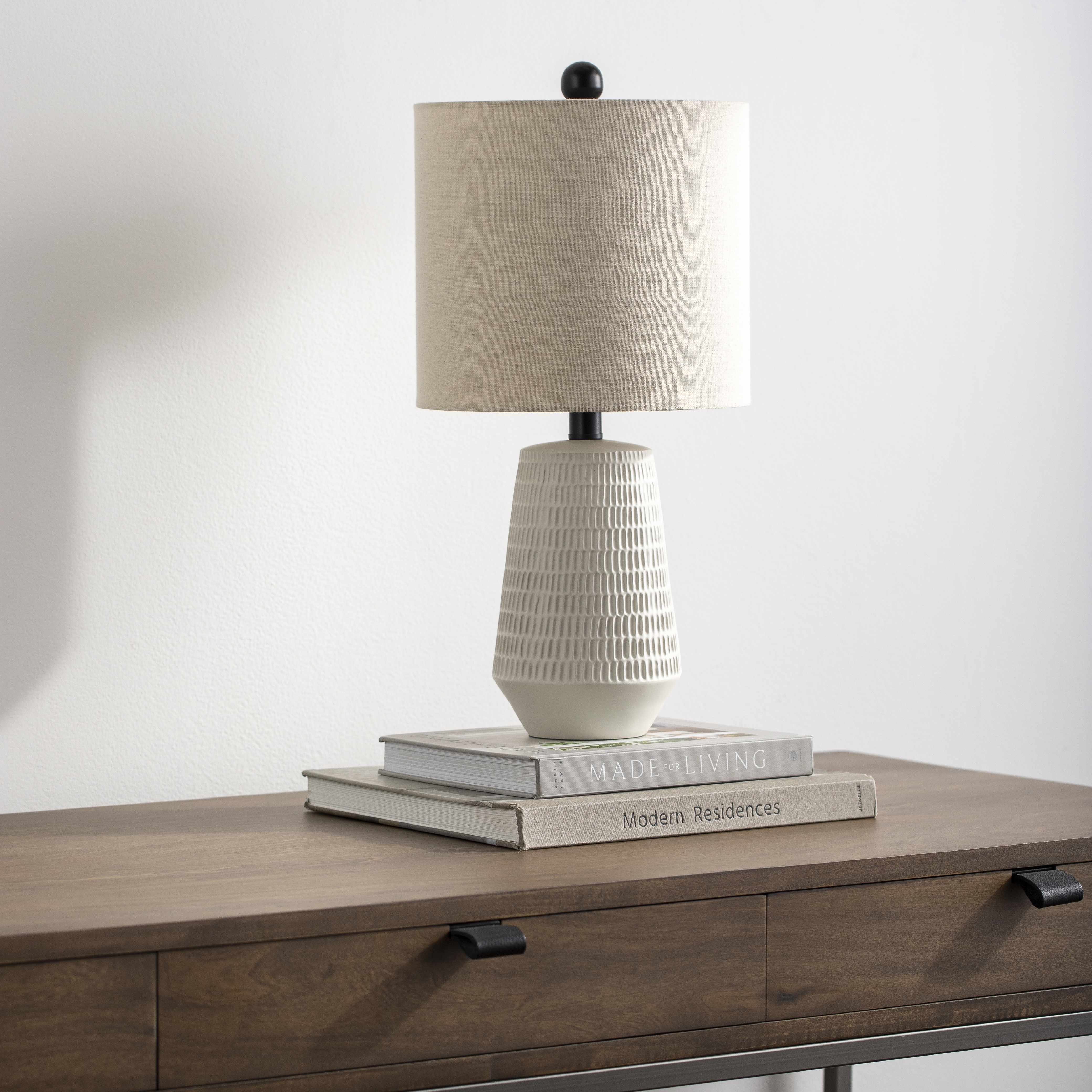 Berehomet Cream Table Lamp - Bibenanova