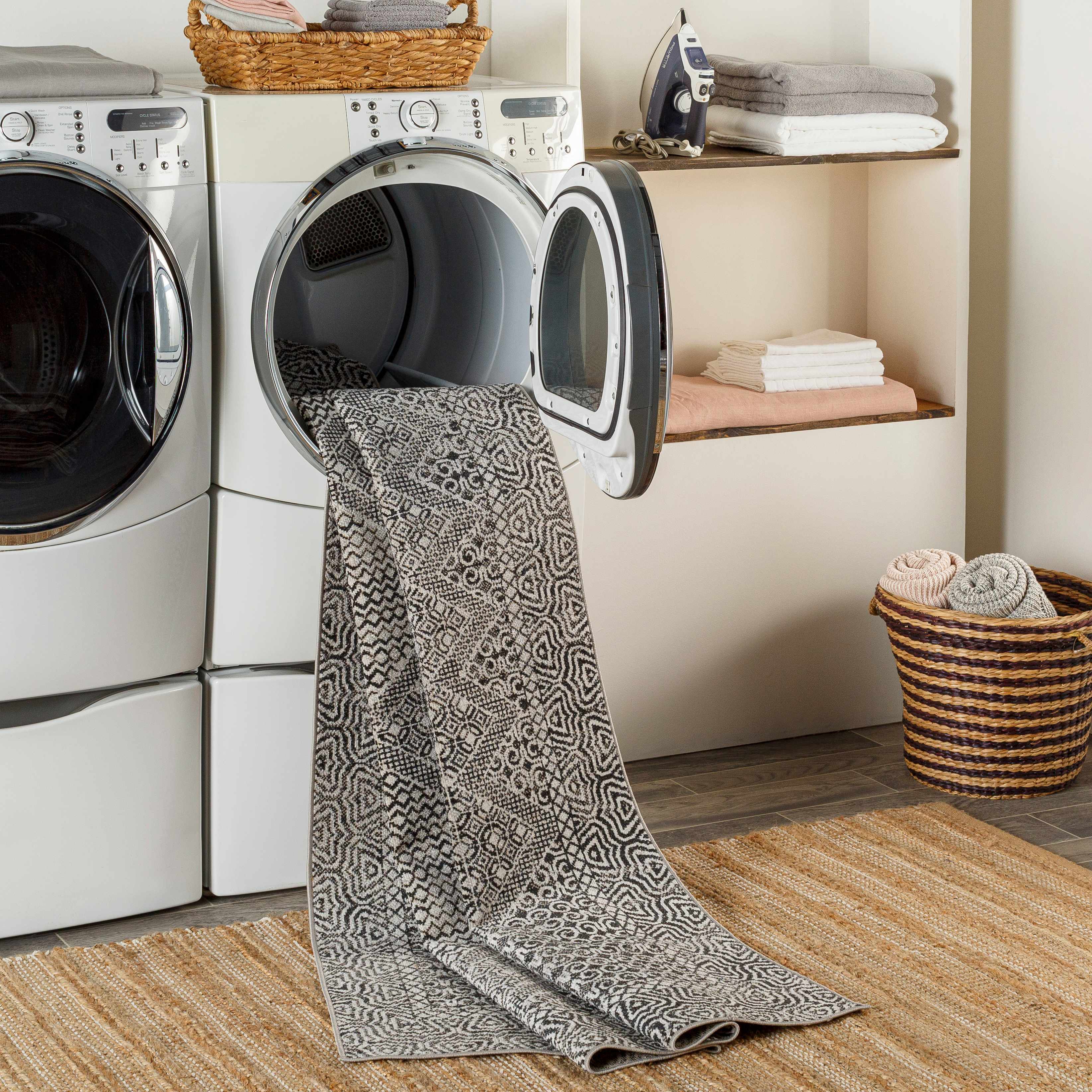 Consuelo Washable Area Rug - Bibenanova